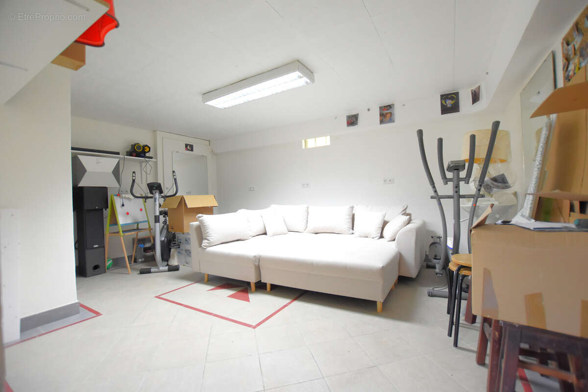 Maison à LES ESSARTS-LE-ROI