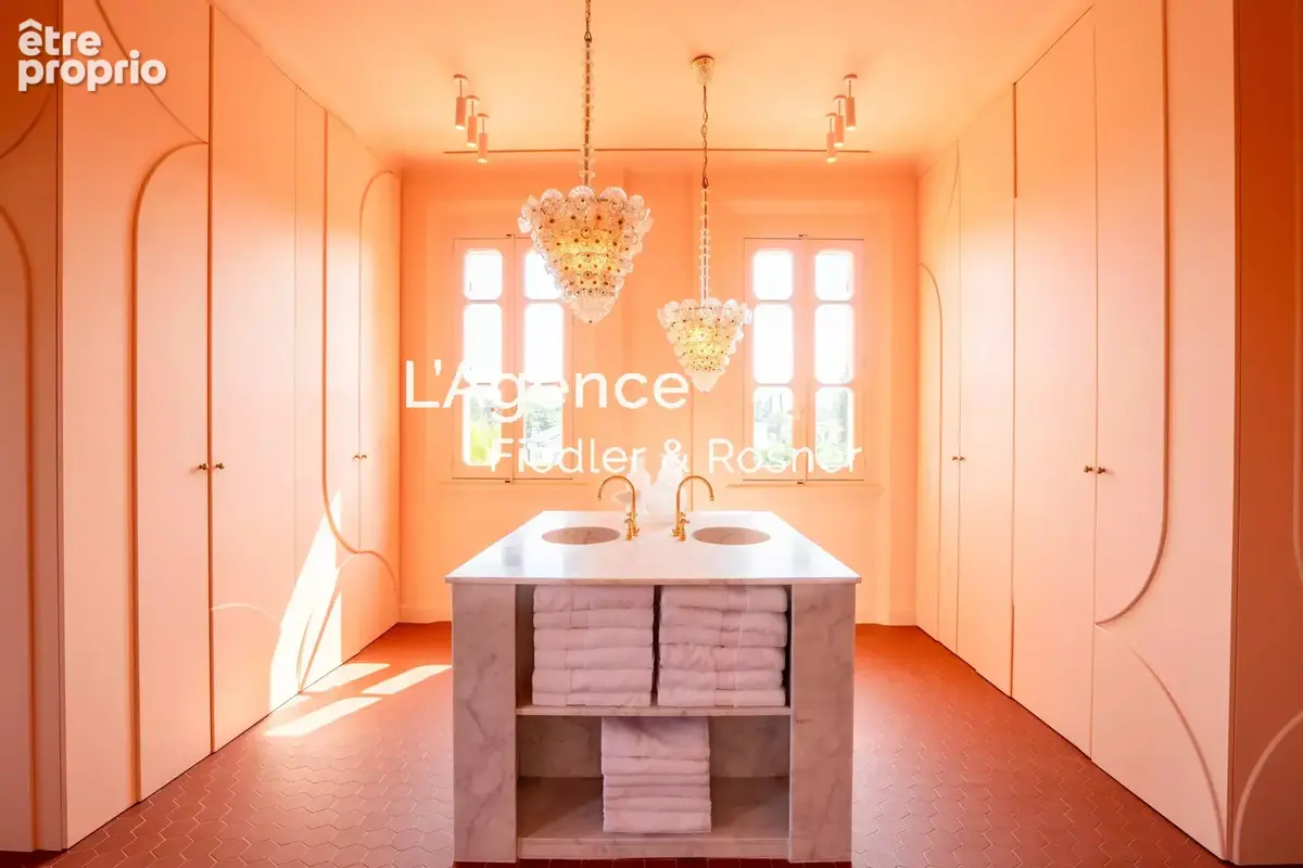 Ref 671 : saint-tropez centre - bastide entierement rénovée - photo 24