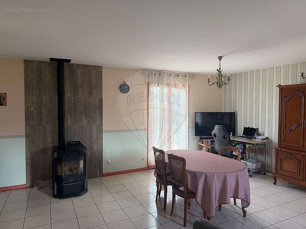 Maison à VILLEBLEVIN