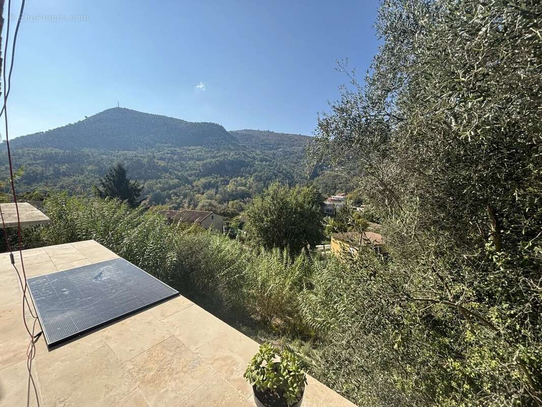 Maison à TOURRETTE-LEVENS