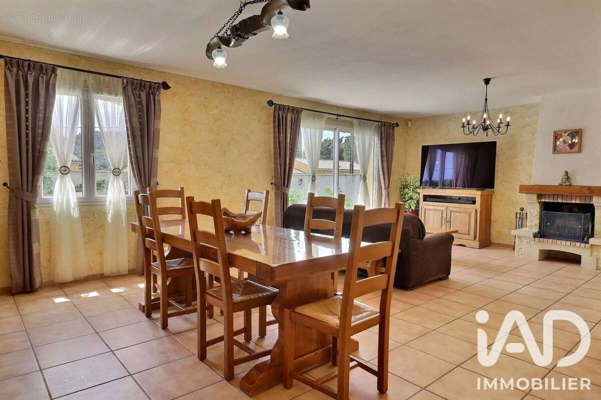Photo 5 - Maison à SAINT-JULIEN