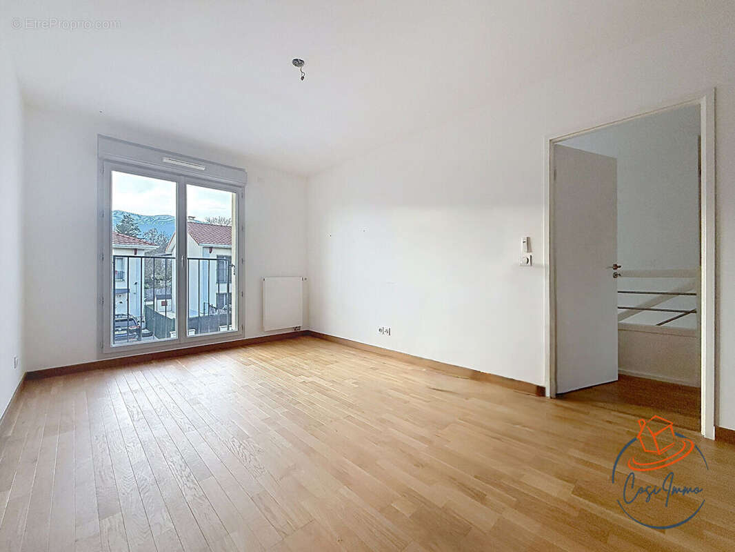 Maison à PREVESSIN-MOENS