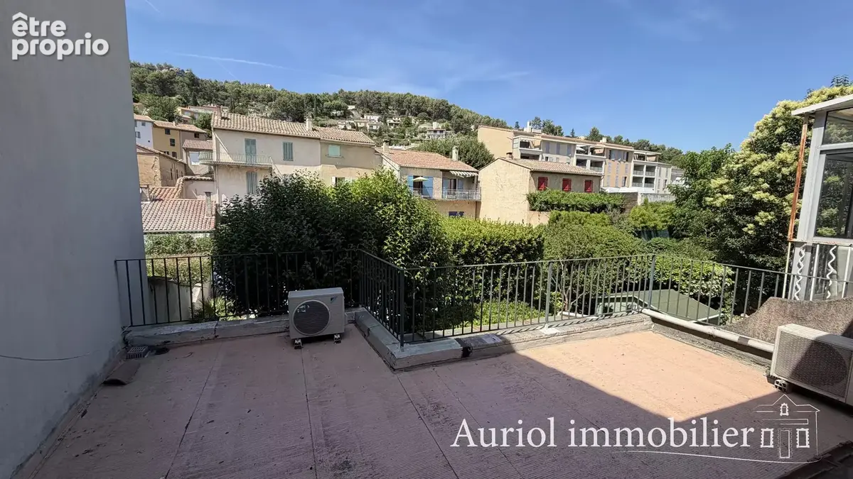 AURIOL Immeuble 200 m2 avec Commerce, Bureau et Appartement - photo 6