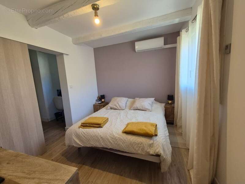 Maison à SOLLIES-TOUCAS