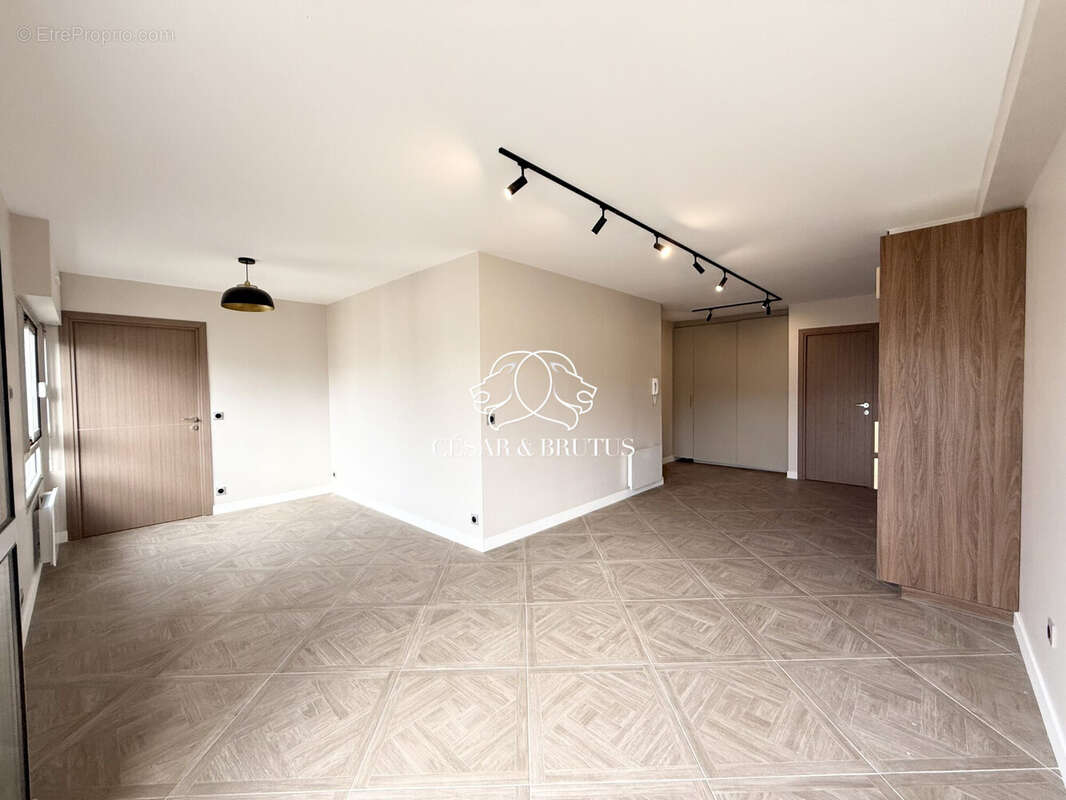 Appartement à PARIS-12E