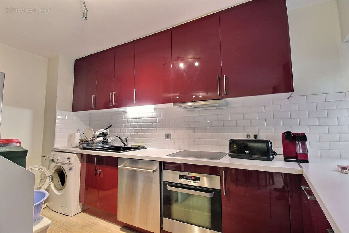 Appartement à PARIS-17E