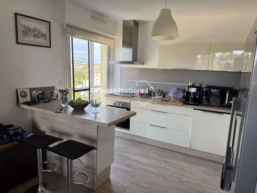 Appartement à SIX-FOURS-LES-PLAGES