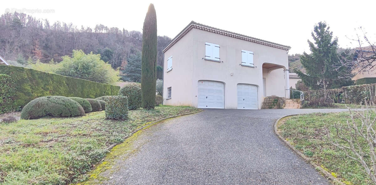 Maison à TOURNON-SUR-RHONE