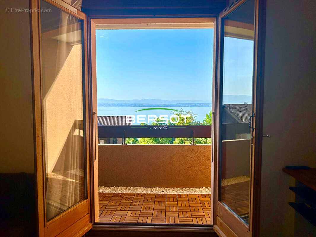 Appartement à EVIAN-LES-BAINS