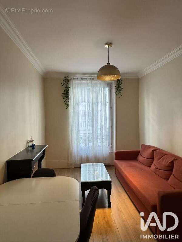 Photo 2 - Appartement à LEVALLOIS-PERRET