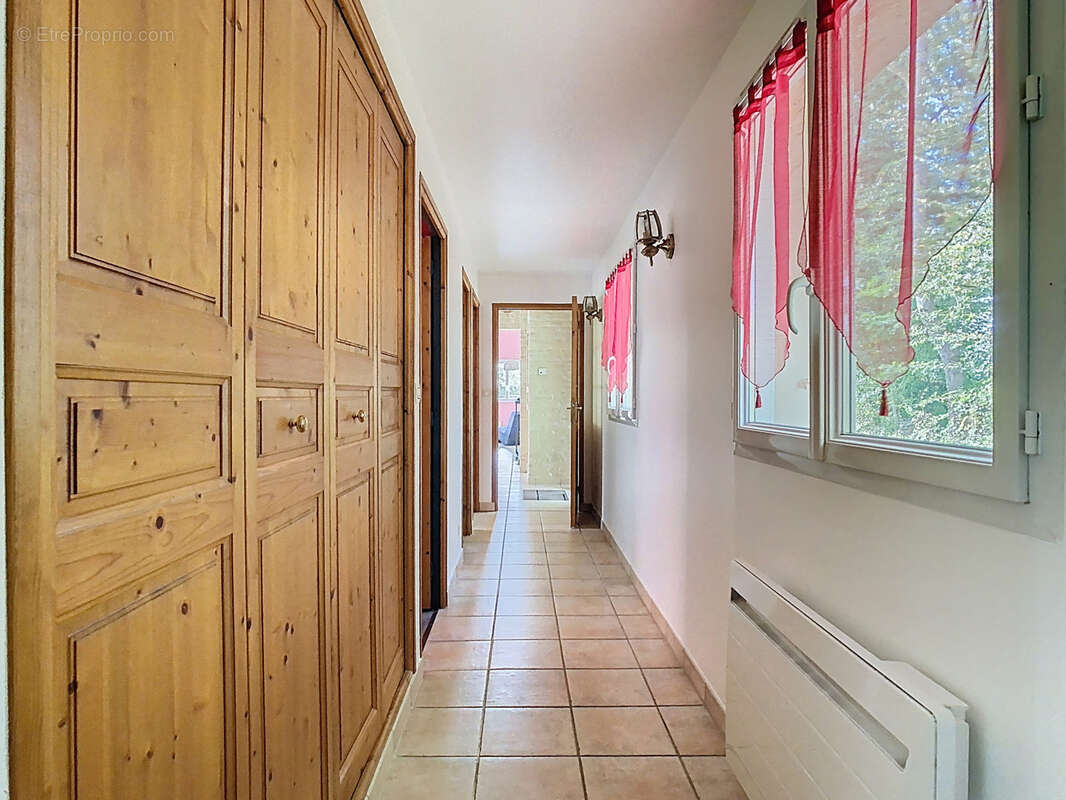 Maison à MONTS-EN-BESSIN