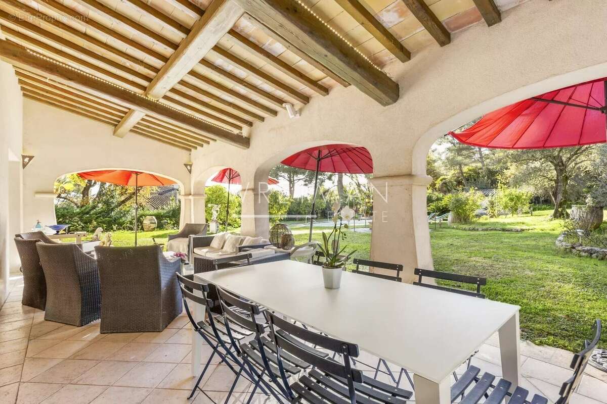 Maison à SPERACEDES