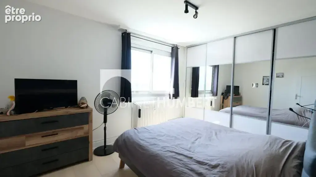 Appartement 4 pièces 90 m² à vendre à Saint-Etienne (42000) - photo 5