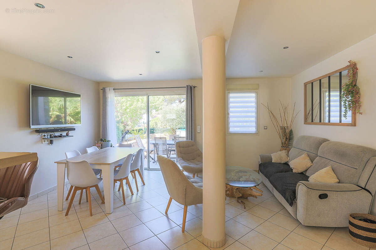 Maison de charme avec jardin, piscine et aperçu mer Marine de San Ambroggio - photo 8