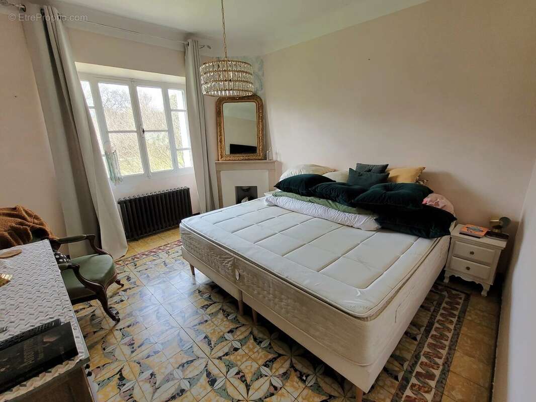 Maison à SAINT-PRIVAT-DES-VIEUX