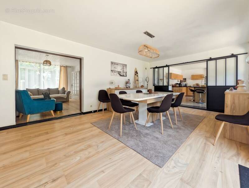 Maison à VILLAINES-SOUS-LUCE