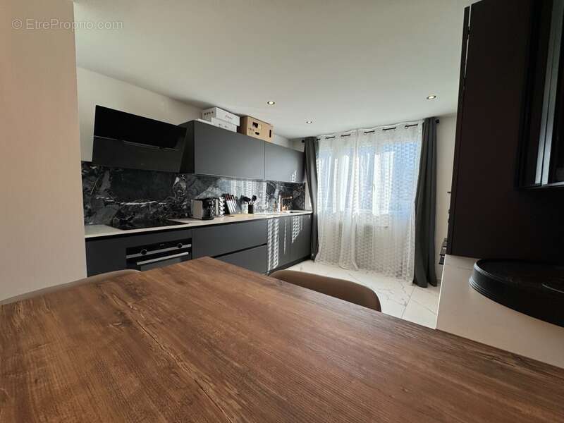 Appartement à BASSENS