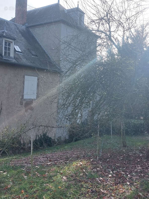 Maison à BUSSET