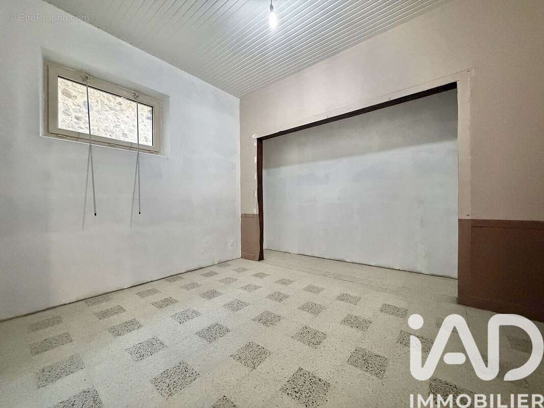 Maison 205 m² à Le Chatenet-En-Dognon  - photo 8