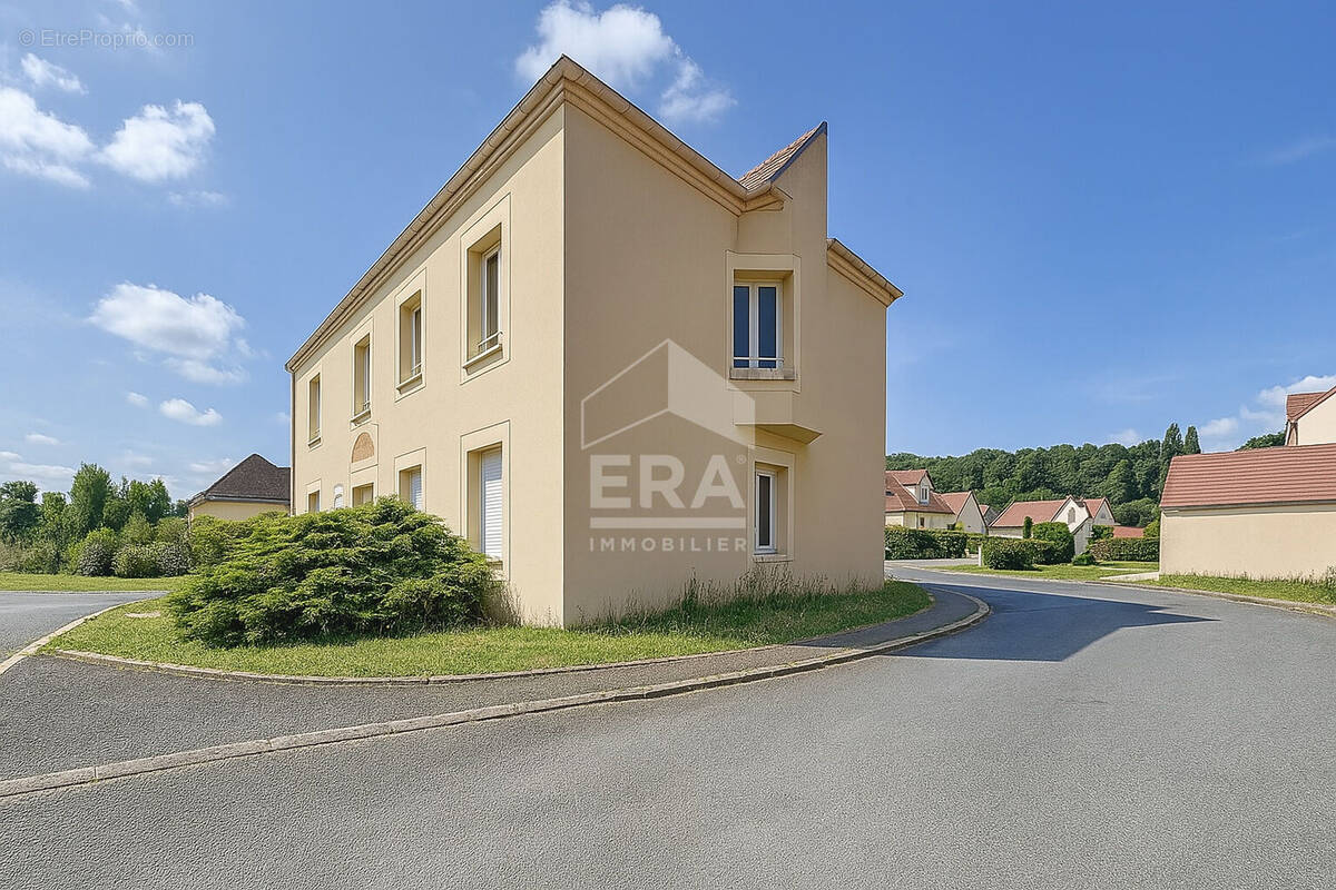Appartement à LUZARCHES