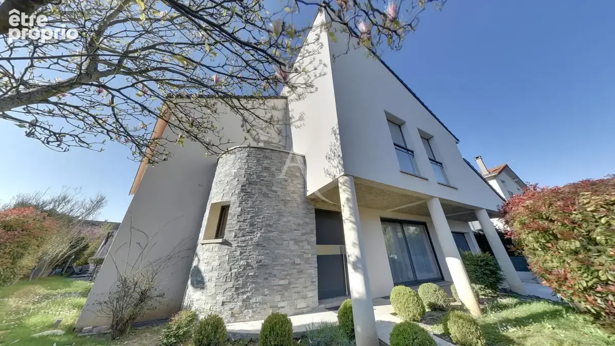 Maison contemporaine Bry sur Marne - environ 212m² - photo 2