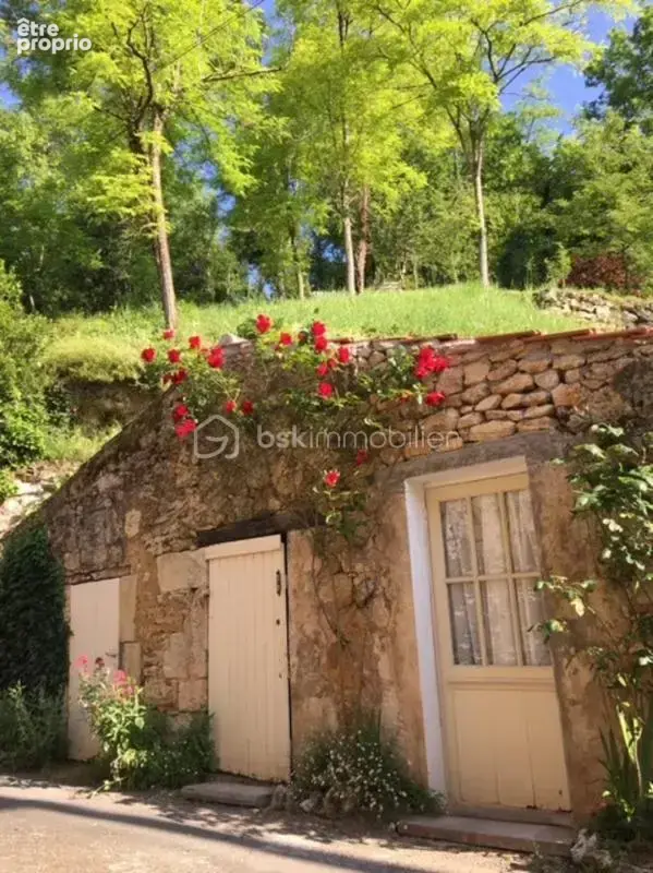 Maison de village avec extérieur - photo 3