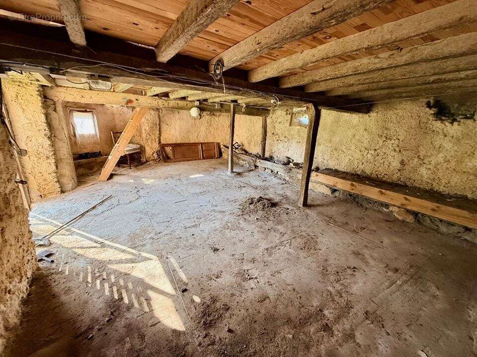 Maison 58 m² à Seissan  - photo 9