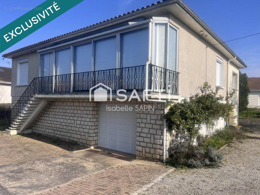 Photo 1 - Maison à NEUVILLE-DE-POITOU