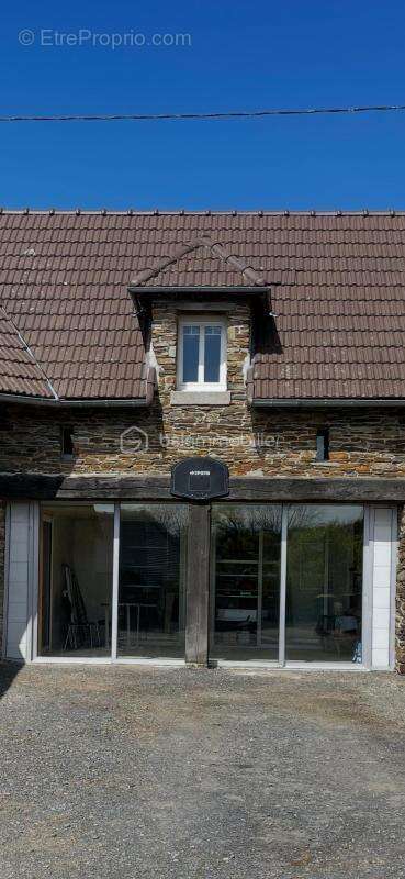 Maison à LA BARRE-DE-SEMILLY