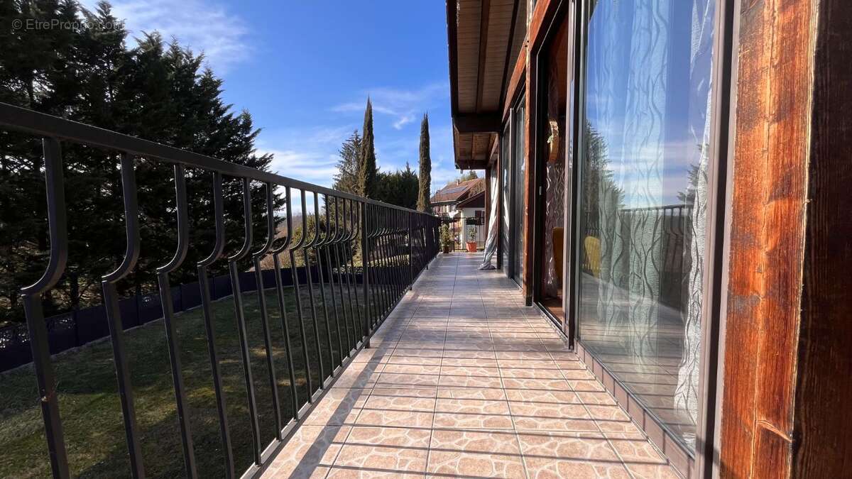 Maison à CRANVES-SALES