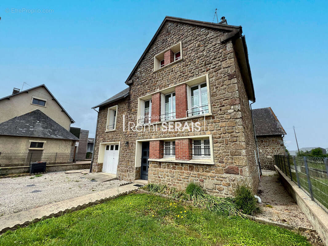 Maison à PUTANGES-PONT-ECREPIN