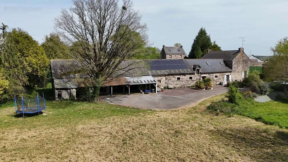 Maison à PONTIVY