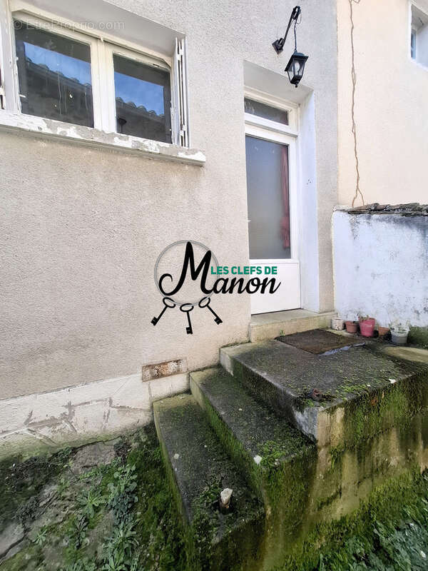 Maison à CHATEAUPONSAC