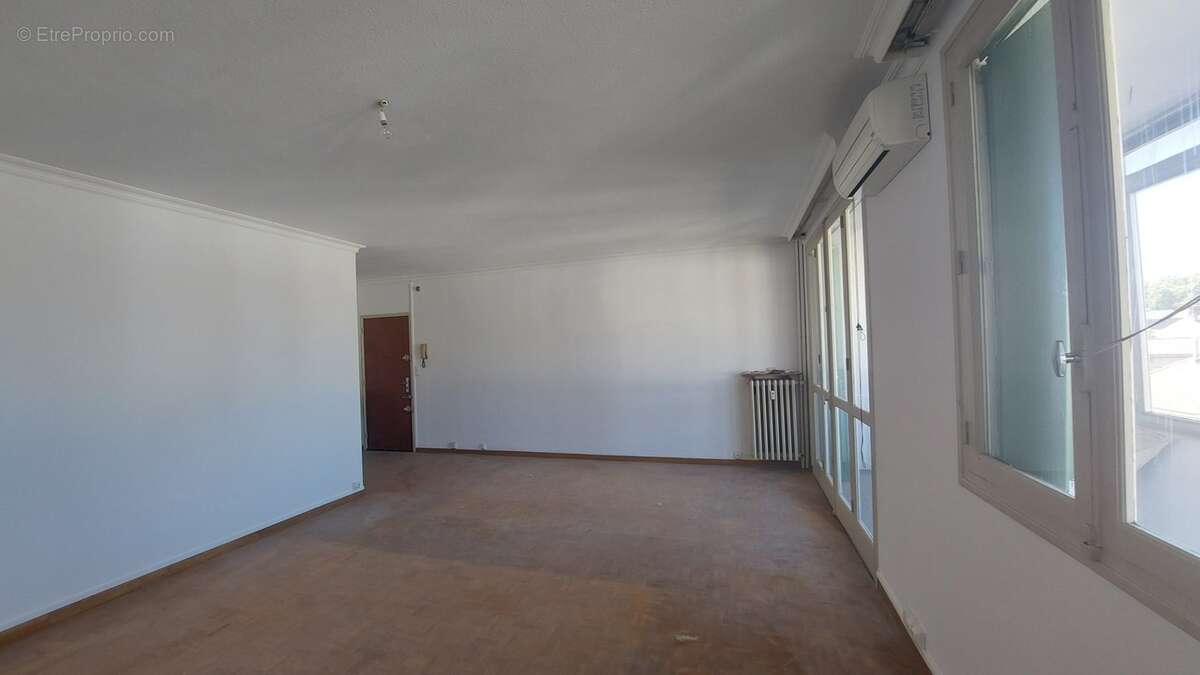 Appartement à vendre 4 pièces AVIGNON (84) - photo 10