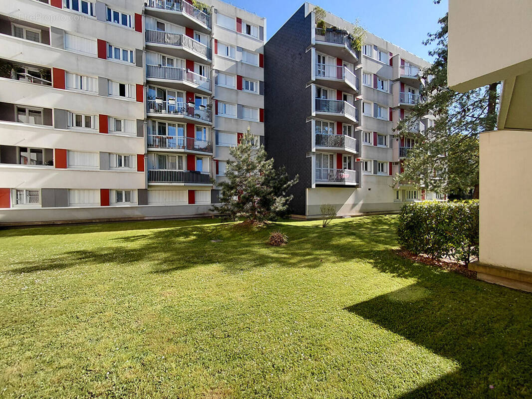 Appartement à LE CHESNAY