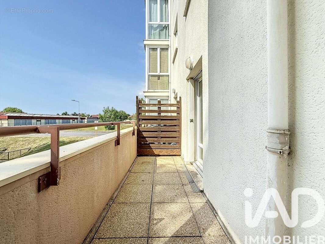 Photo 8 - Appartement à MOISSY-CRAMAYEL