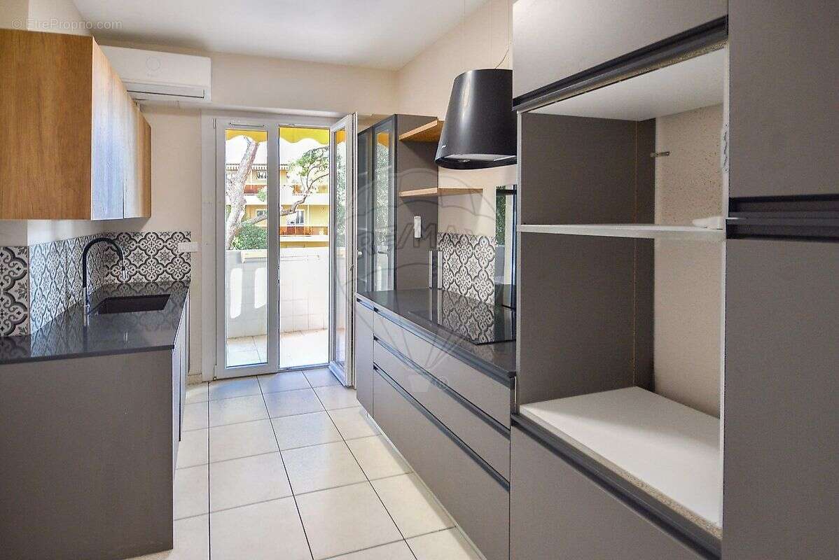 Appartement à CAP-D'AIL