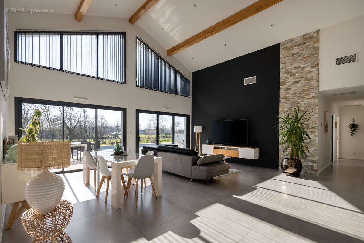 Maison 149m² à rivière-saas-et-gourby - photo 3