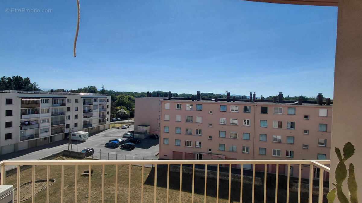 Appartement à BOURG-SAINT-ANDEOL