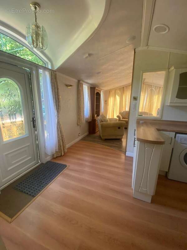 Maison à DARVAULT