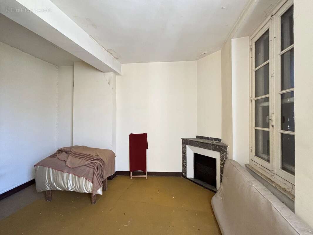 Appartement à VILLEMOUSTAUSSOU