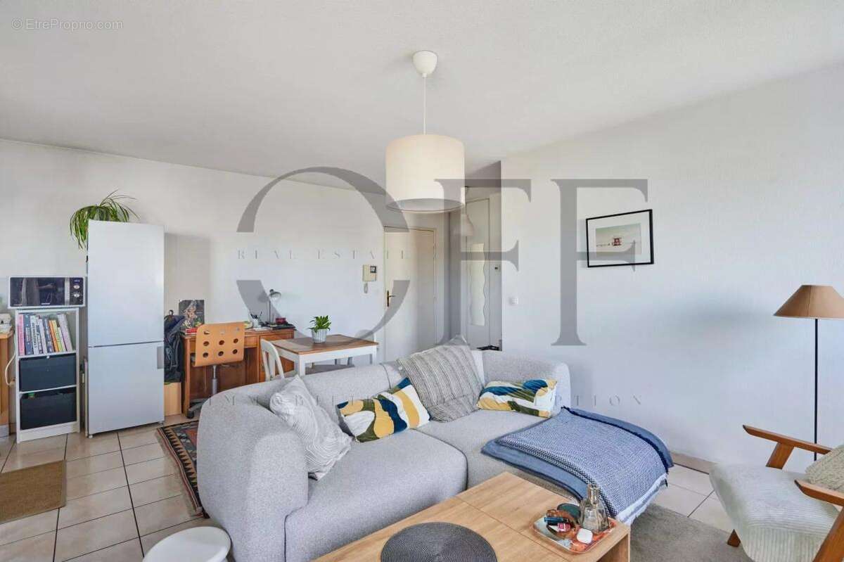 Appartement à MARSEILLE-2E