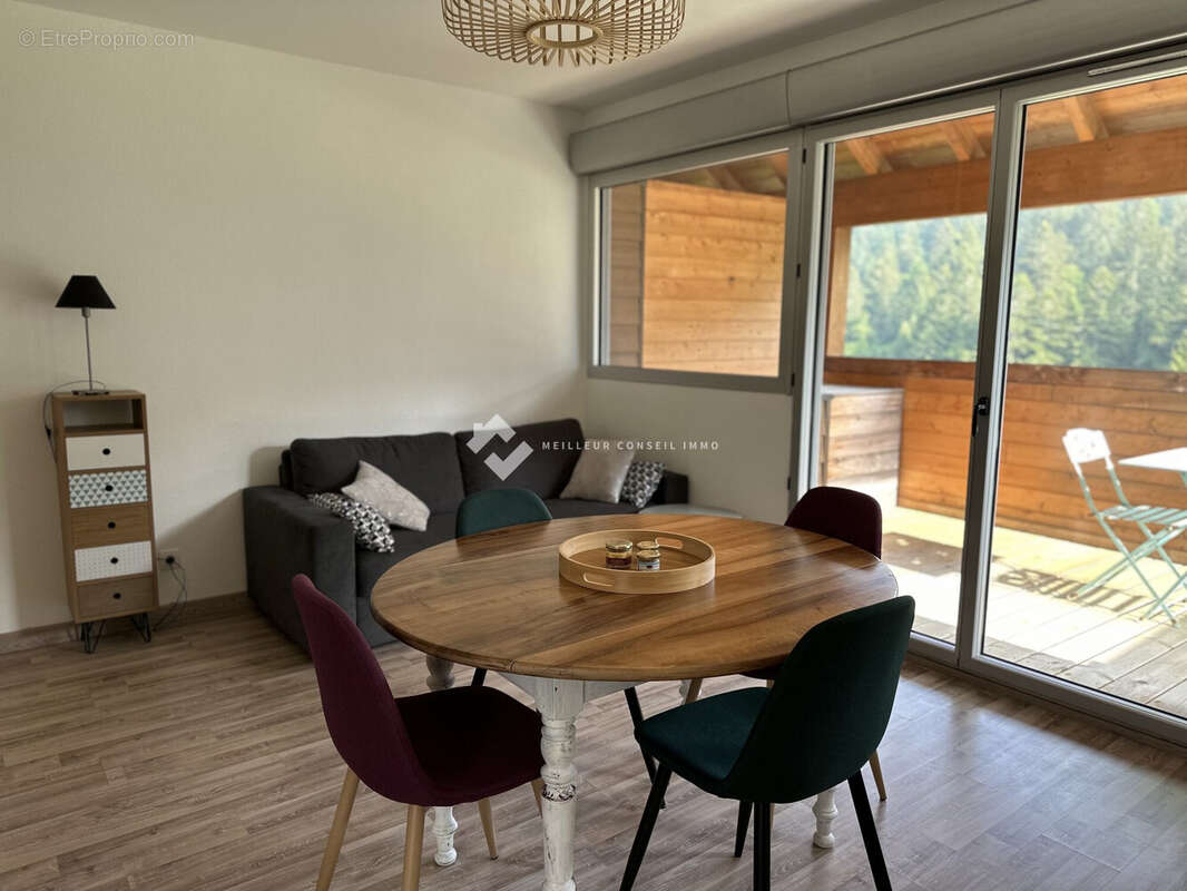 Appartement 48 m² à Laveissiere  - photo 9