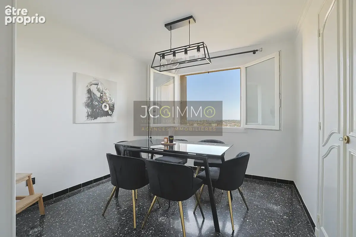 Appartement T4 vue Mer + 2 Balcons + Garage + Cave - photo 4