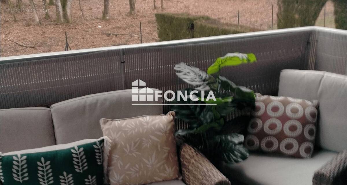 Appartement à SAINT-ASTIER