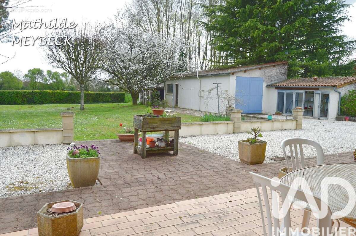 Photo 7 - Maison à FAYE-SUR-ARDIN