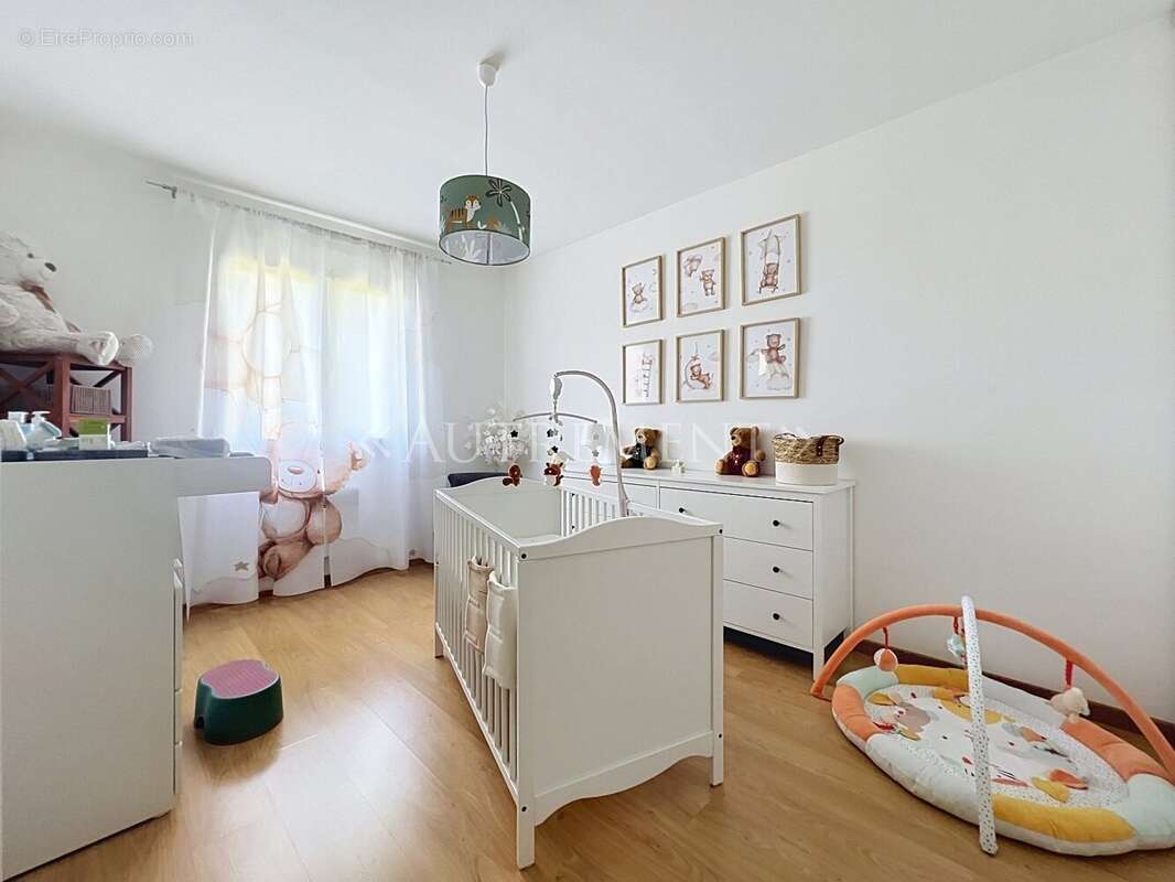 Maison 121 m² à Parisot  - photo 9