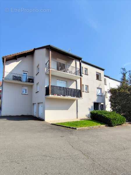 Appartement à MEZIRE