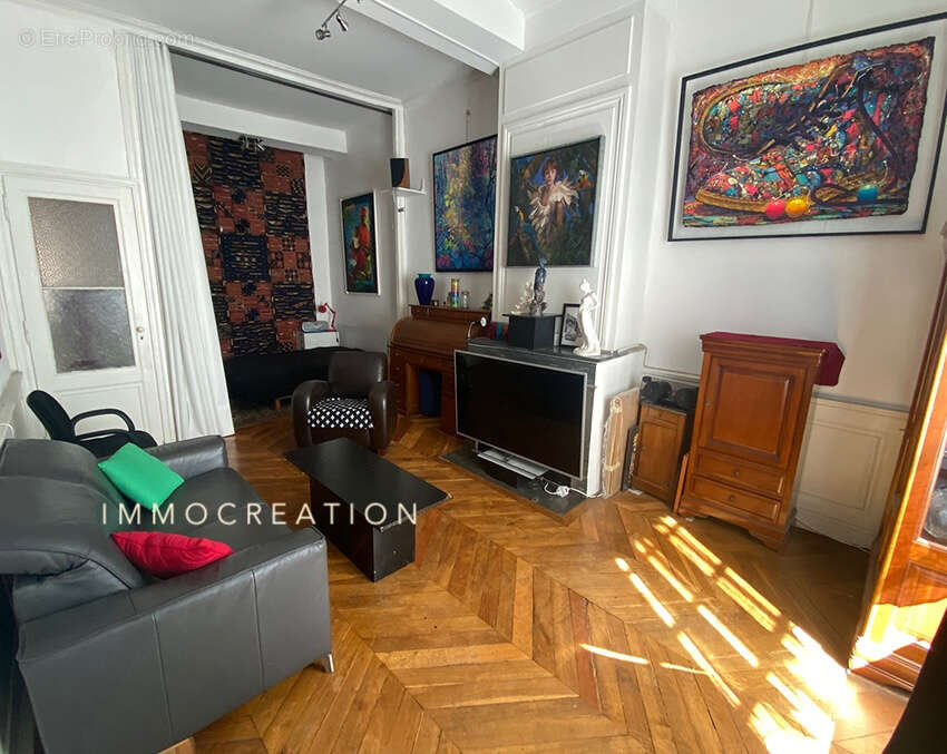 Appartement à LYON-6E