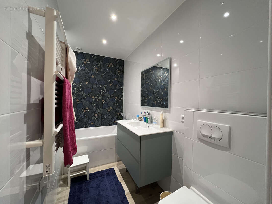 Maison à SARTROUVILLE